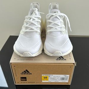 Adidas Ultra Boost 21 'White Iridescent' FY0846 size 10
